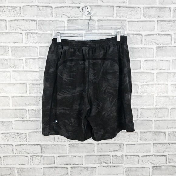 Lululemon Men's PAce Breaker Shorts lined size Large - Picture 3 of 9